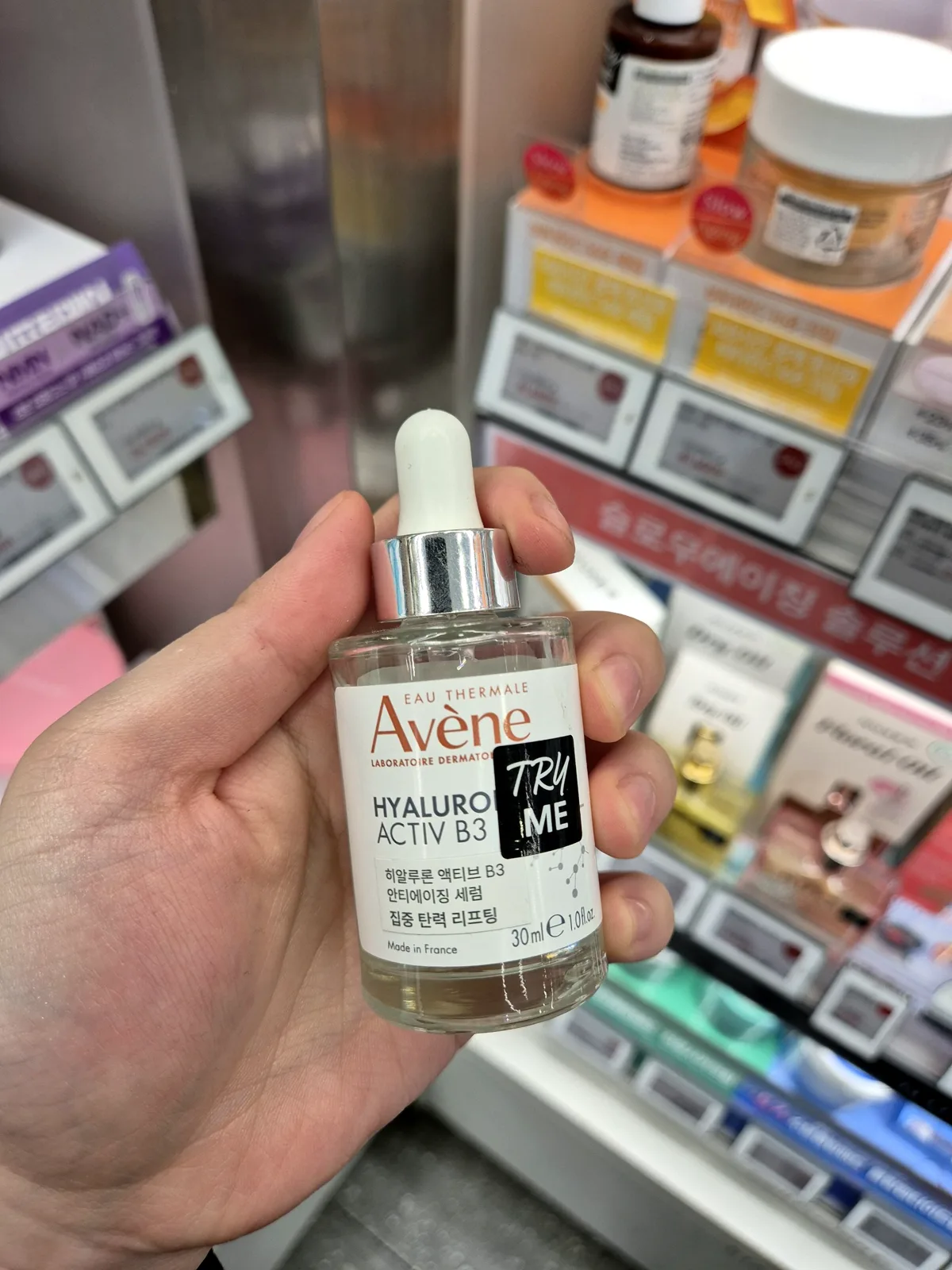 Avene Hyaluron Activ B3 serum with niacinamide held at Olive Young Seoul